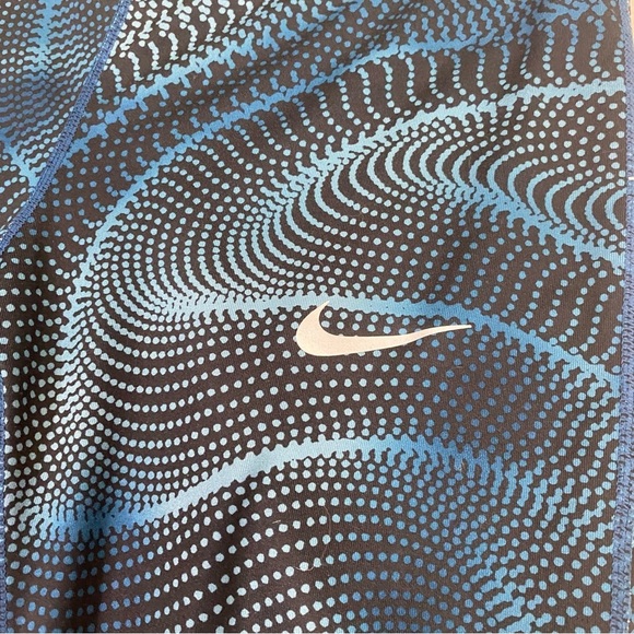 Nike Blue Patterned Leggings - Picture 5 of 10